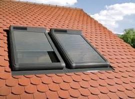 tapparella ad energia solare (di Fakro)